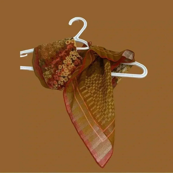 Careta Italian scarf, 27 x 27, EUC - Picture 4 of 4